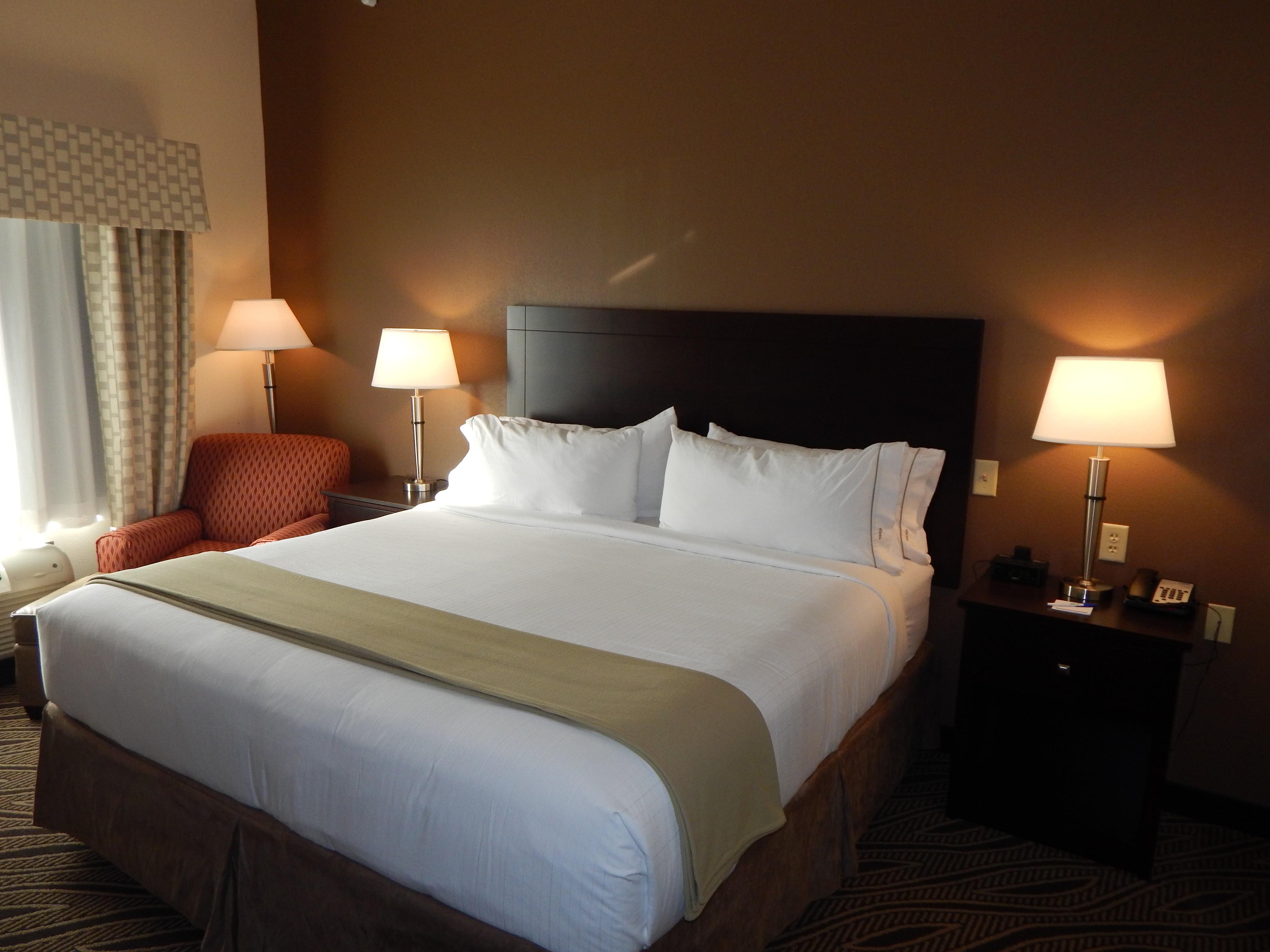 Holiday Inn Express & Suites Washington - Meadow Lands By Ihg Exterior photo