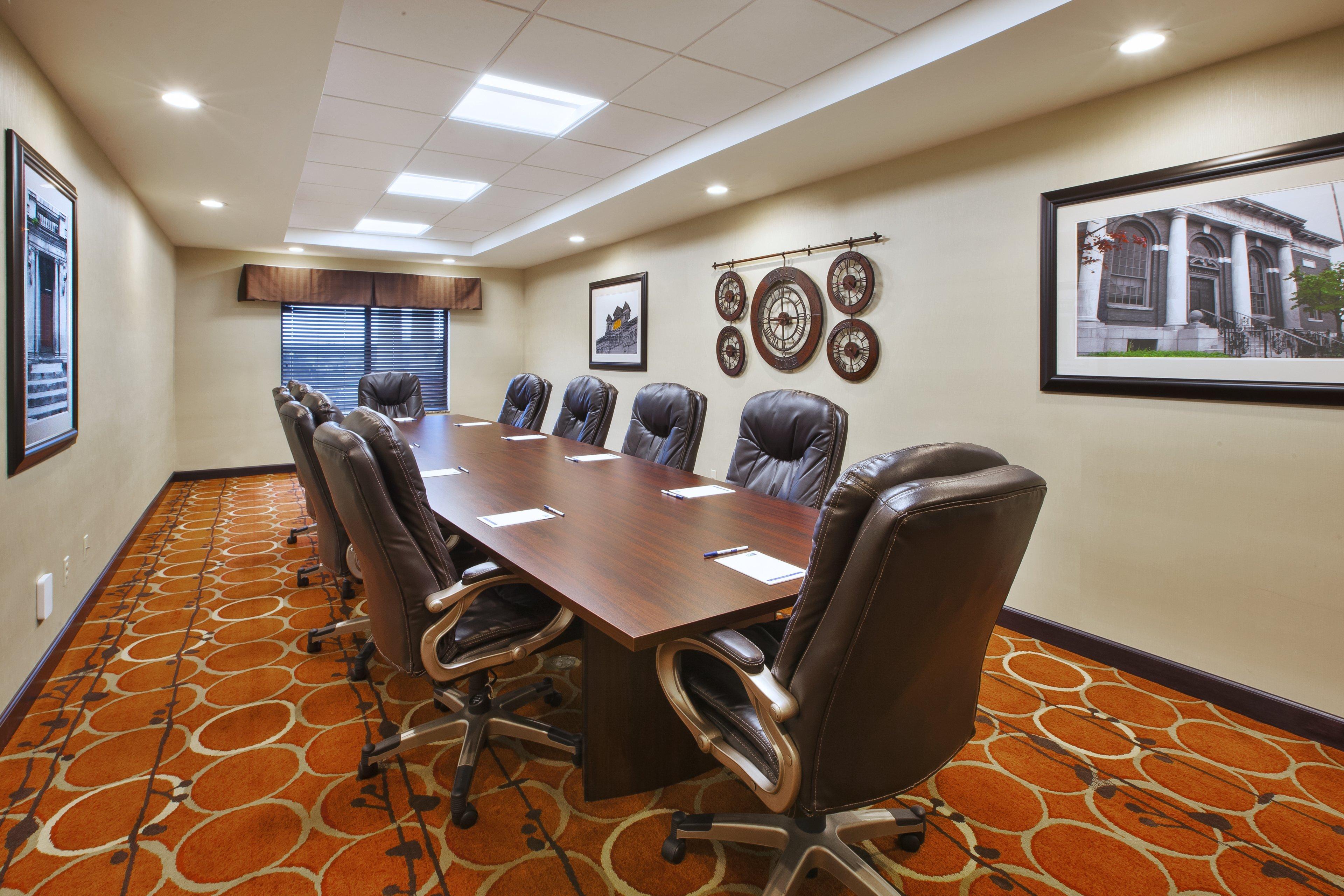 Holiday Inn Express & Suites Washington - Meadow Lands By Ihg Exterior photo