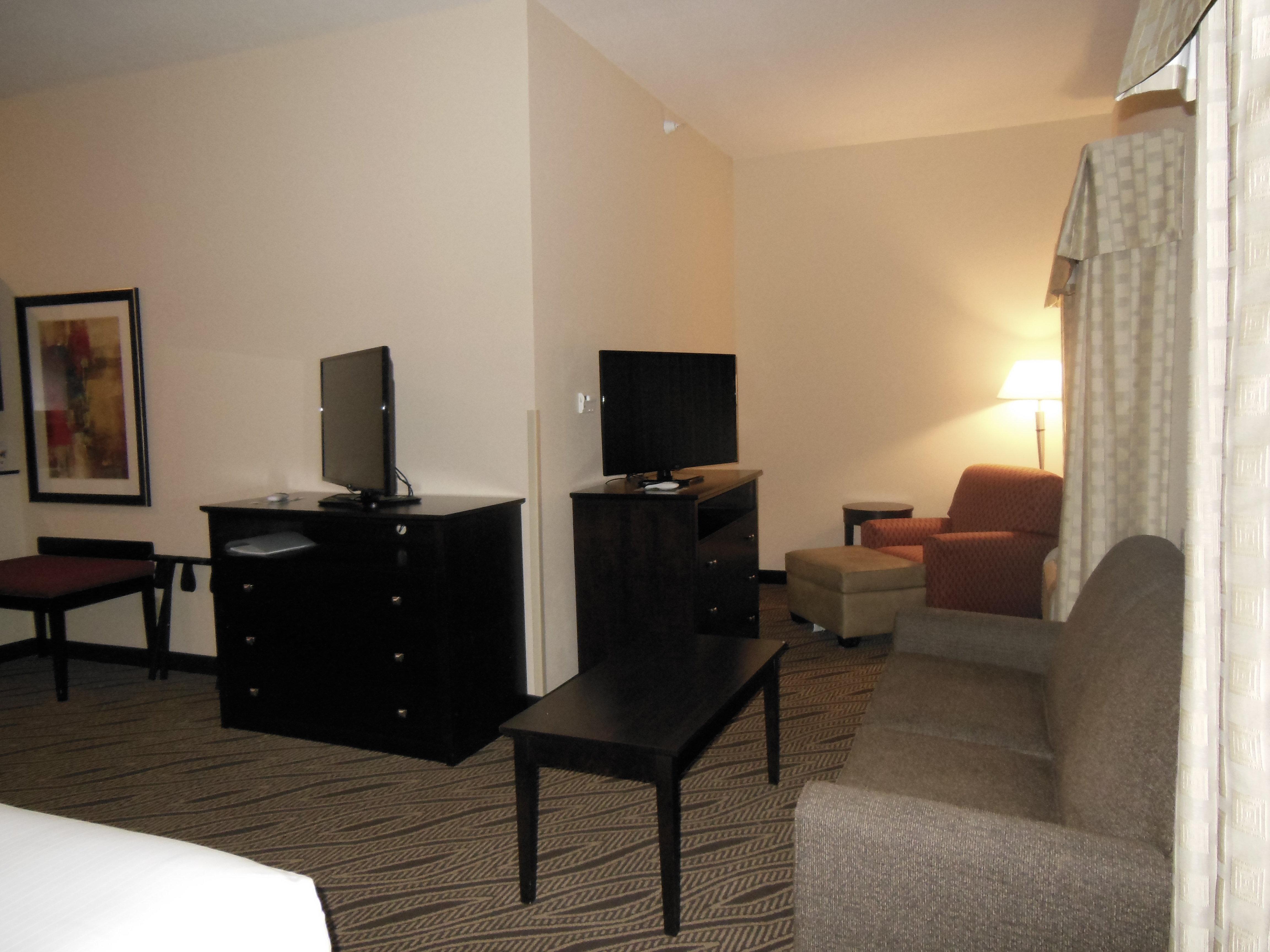 Holiday Inn Express & Suites Washington - Meadow Lands By Ihg Exterior photo